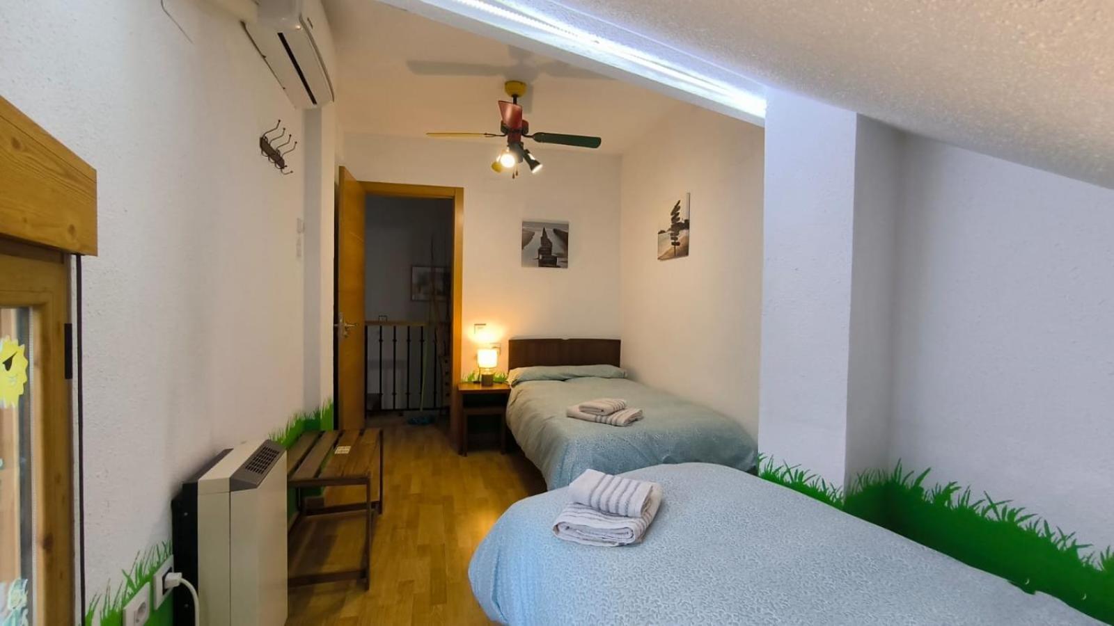 Duplex San Lorenzo 2 Parking Gratuitos Y Piscina Jaén Екстериор снимка